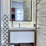 Miamo вулиця левицького 3 * Львов