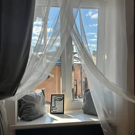 Miamo вулиця левицького 3 Апартаменты *