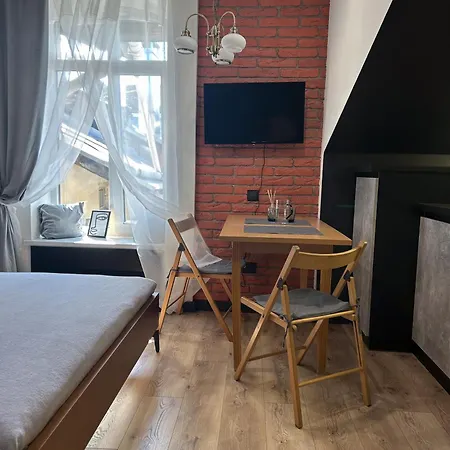 Miamo вулиця левицького 3 リヴィウ