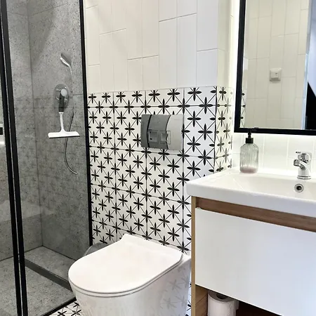 Miamo вулиця левицького 3 * Lviv