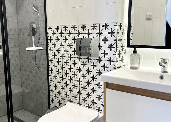 Miamo вулиця левицького 3 * Leópolis